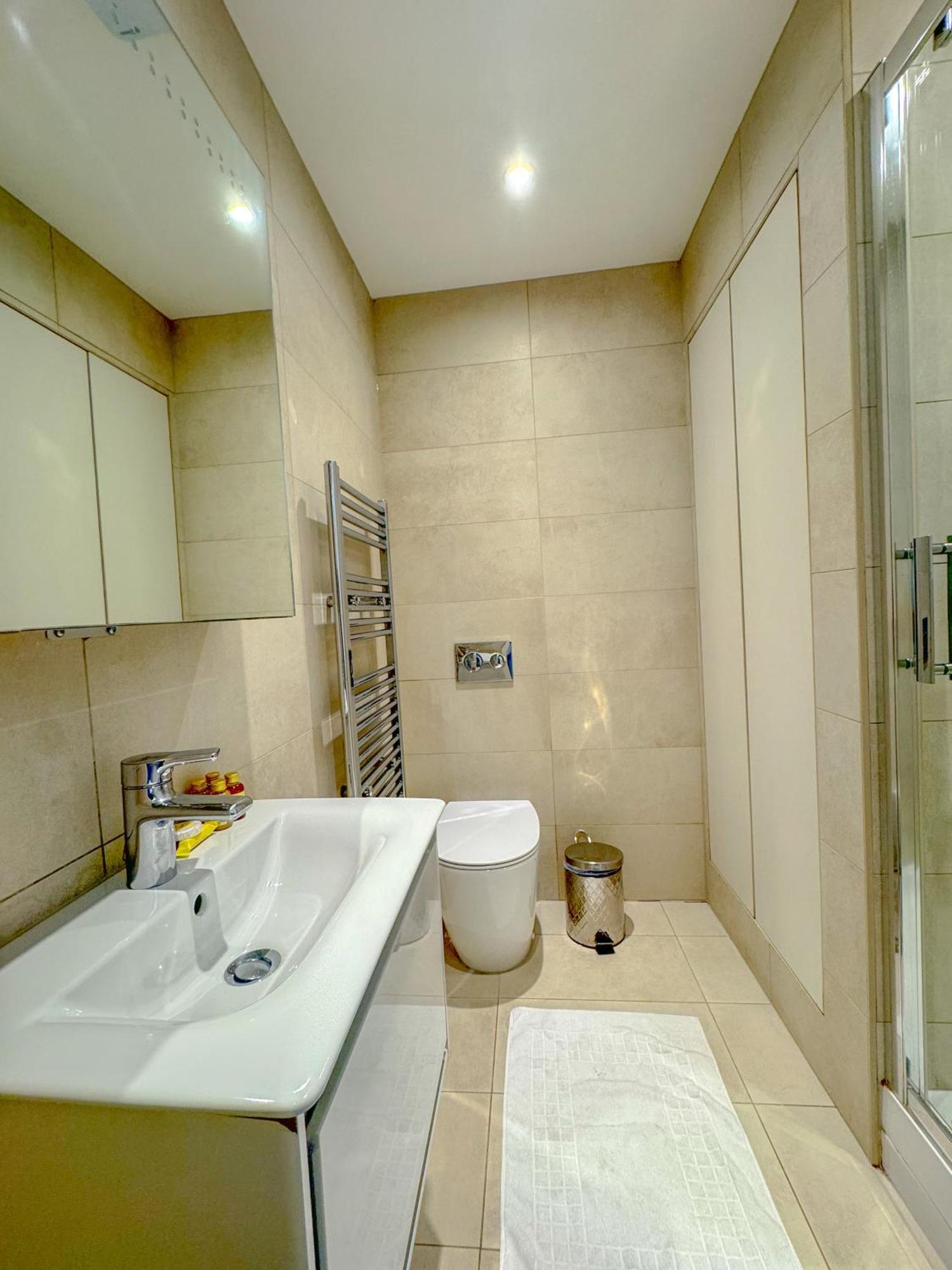 Whitfield Street Apartments Londen Buitenkant foto
